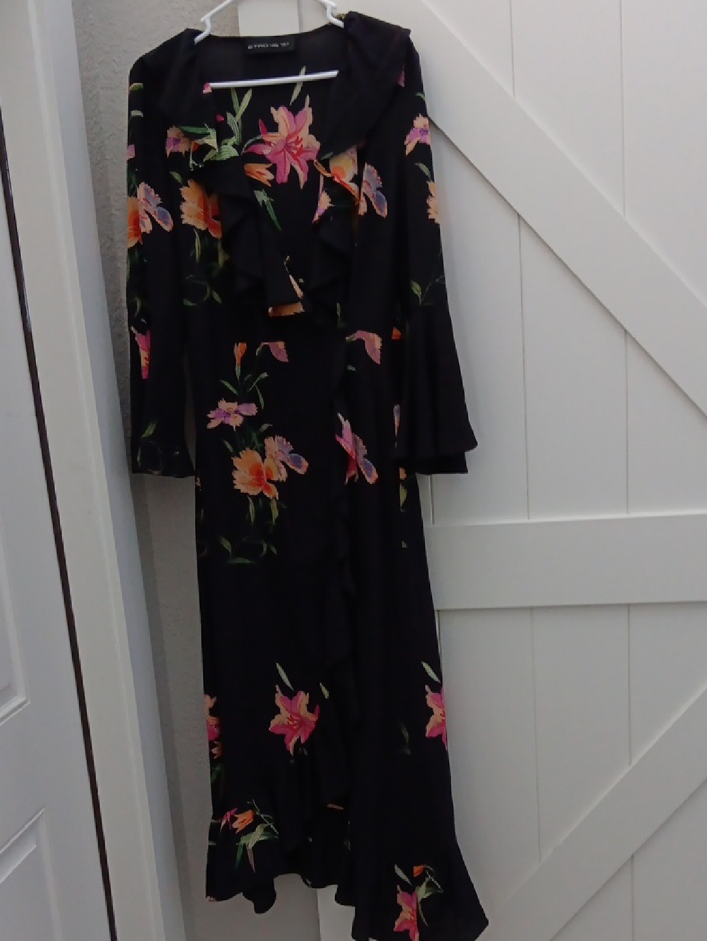 ETRO..BLACK SILK ,WRAP IRIS DRESS..SIZE 46